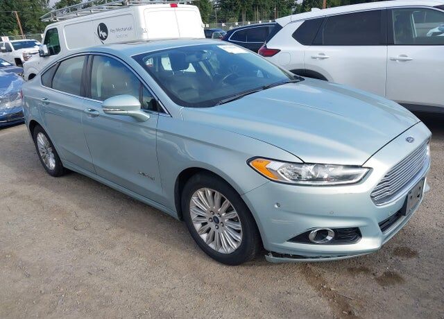 2013 FORD Fusion
