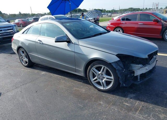 2013 MERCEDES-BENZ E-Class