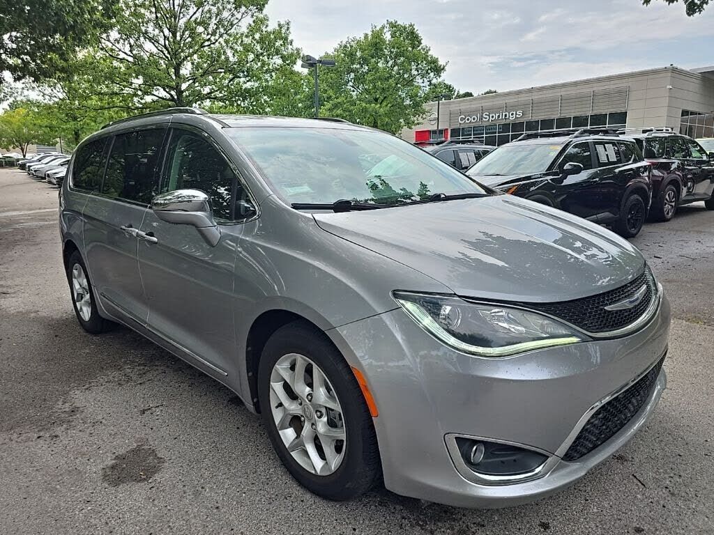 2020 CHRYSLER Pacifica