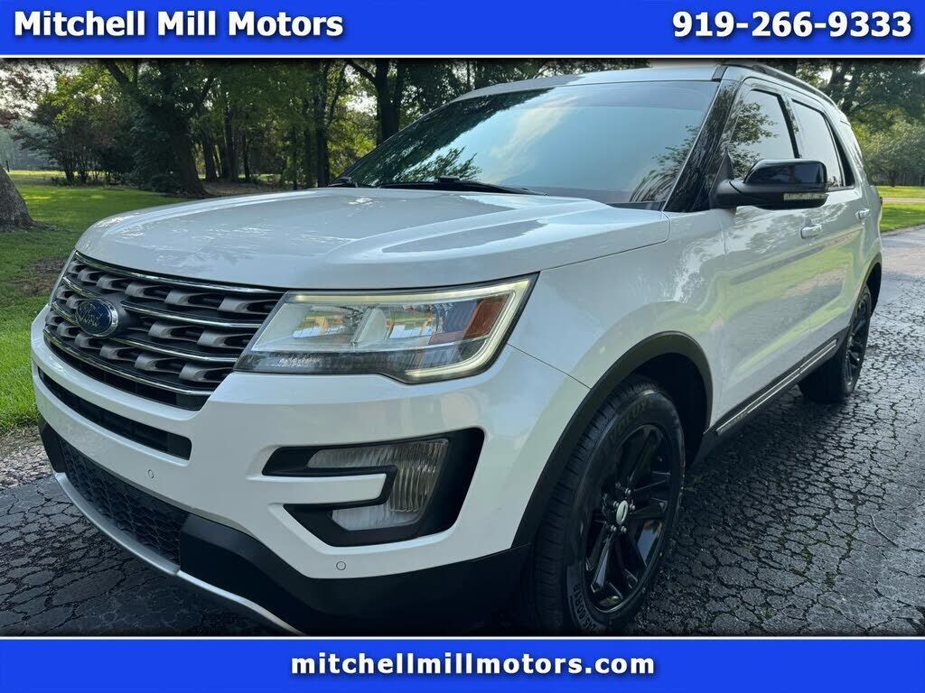 2017 FORD Explorer
