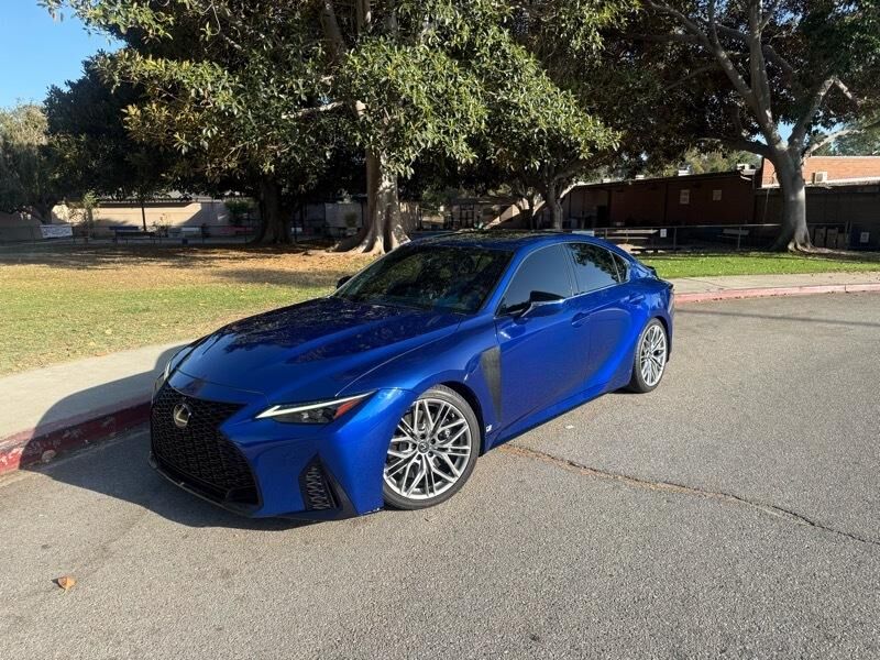 2022 LEXUS IS