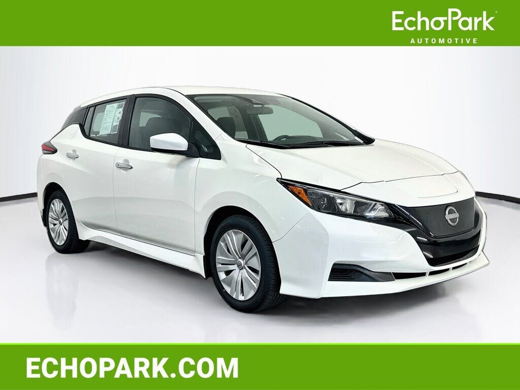 2025 NISSAN Leaf
