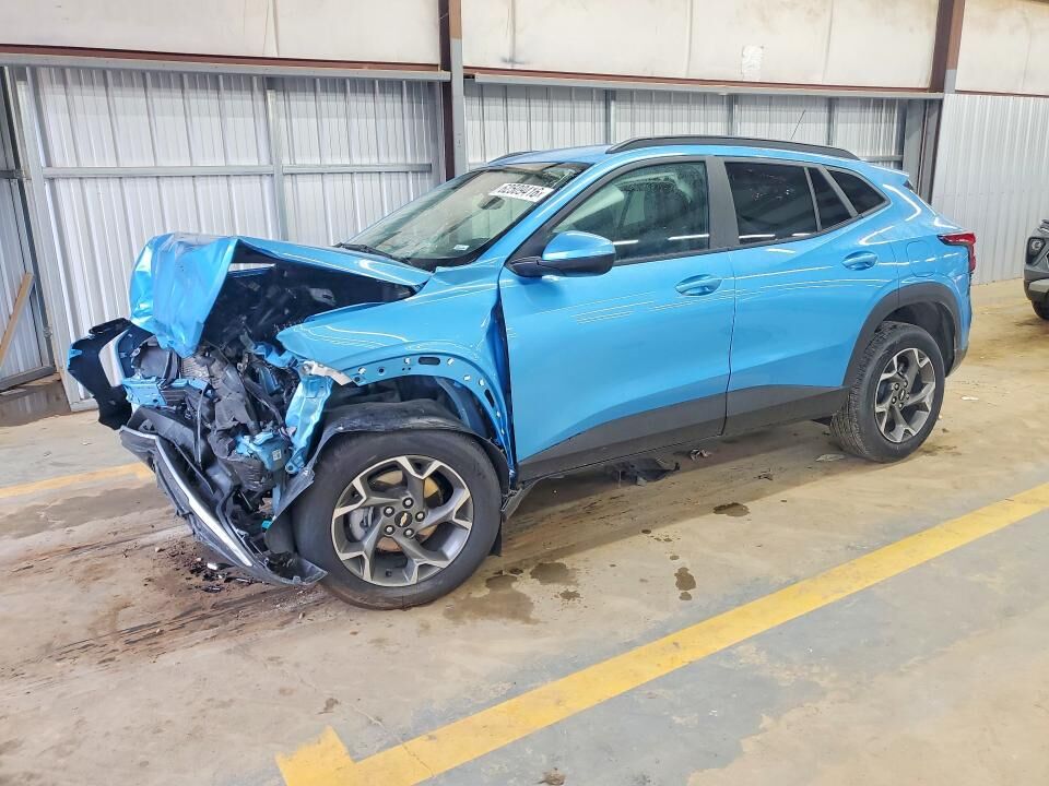 2026 CHEVROLET Trax