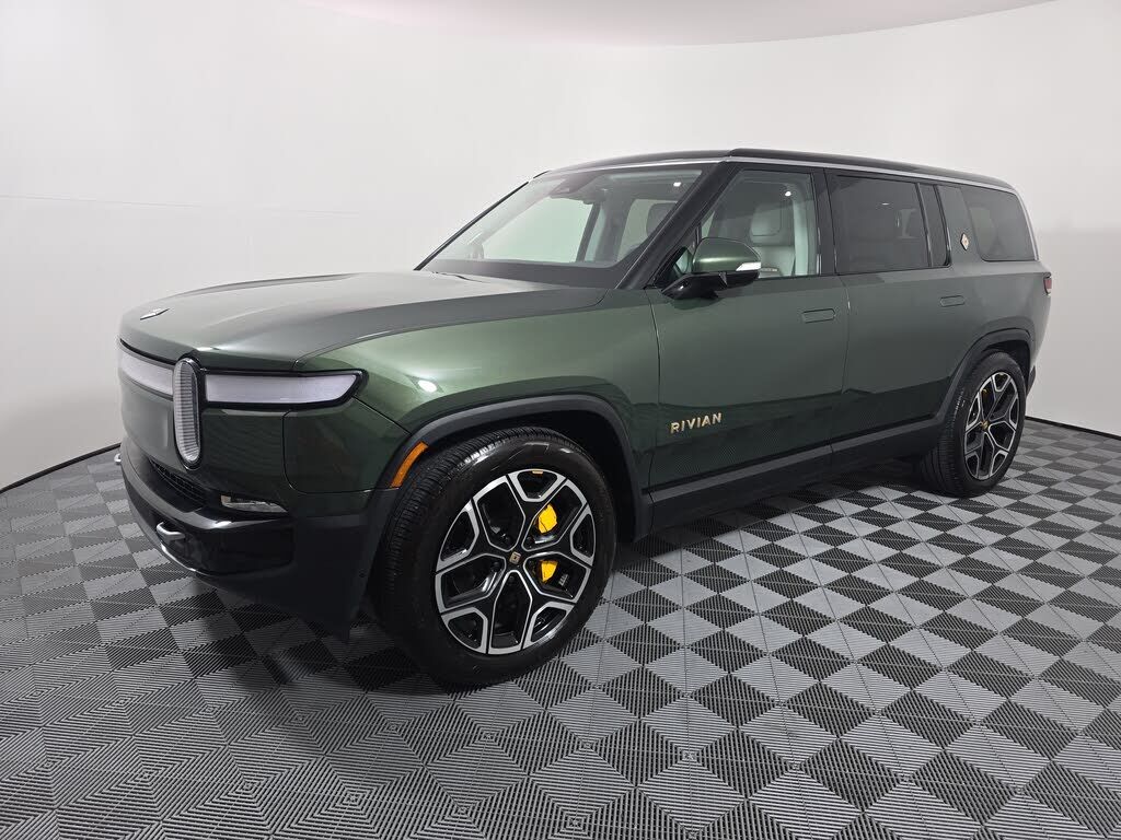 2024 RIVIAN R1S