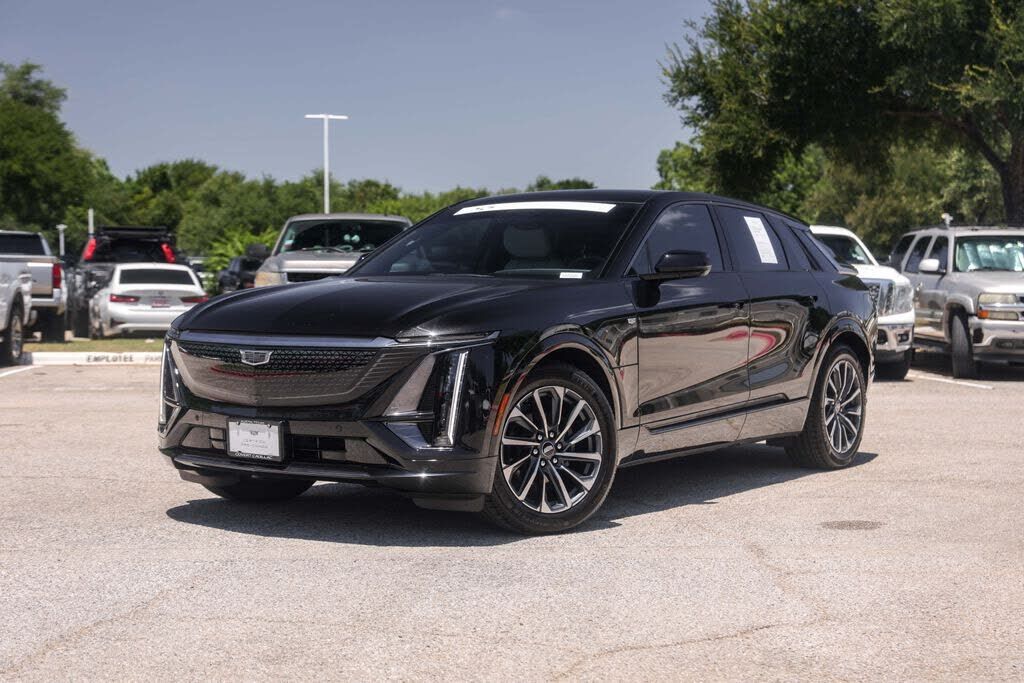 2024 CADILLAC Lyriq