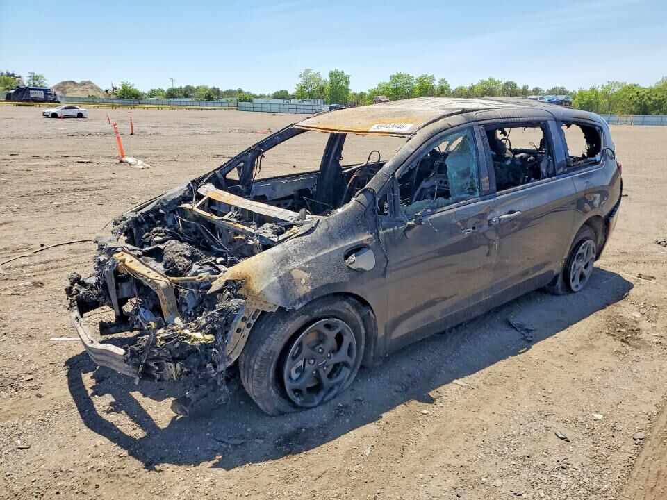 2022 CHRYSLER Pacifica