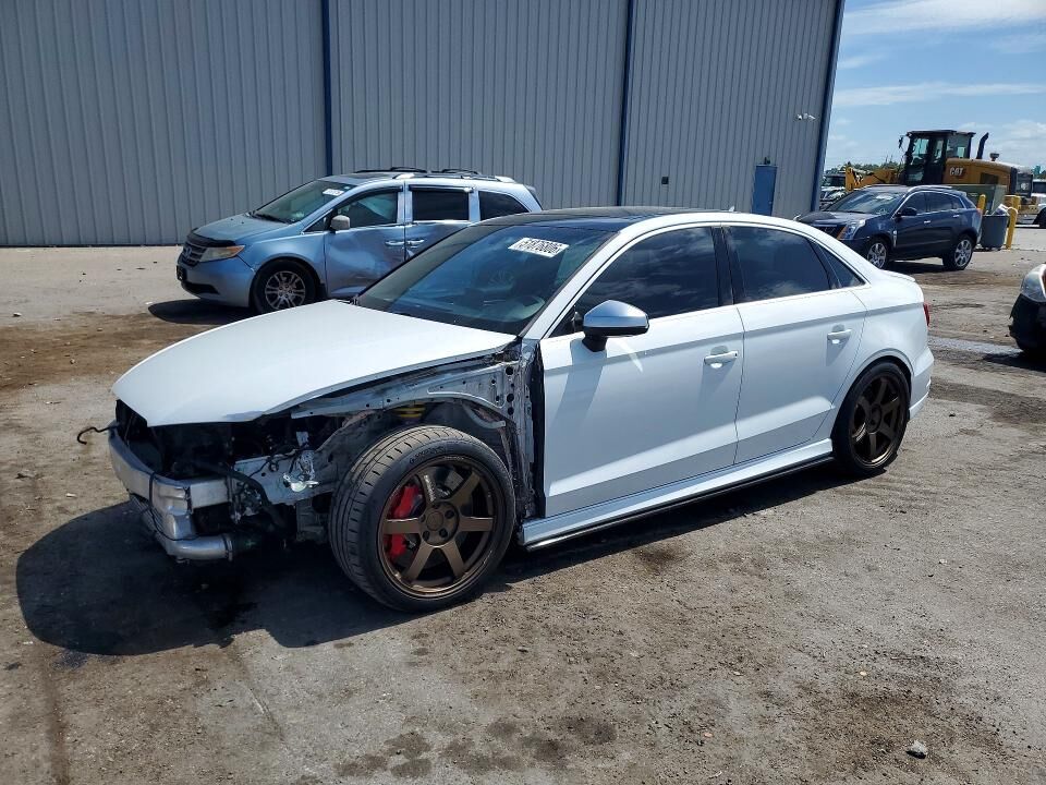 2018 AUDI RS3