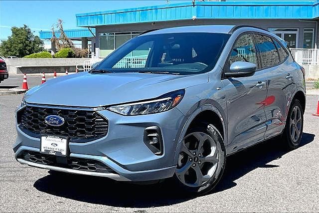 2024 FORD Escape