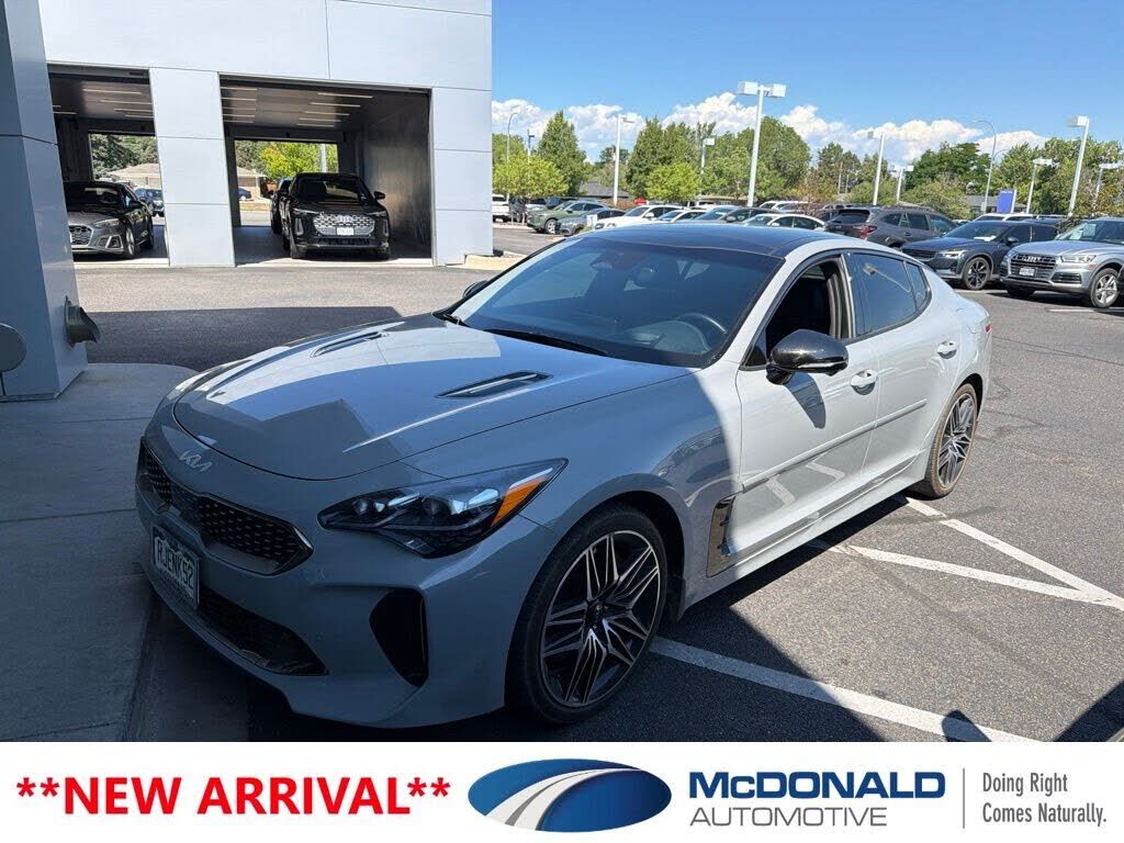 2023 KIA Stinger