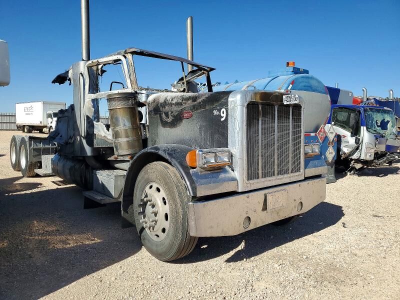 2004 PETERBILT 379