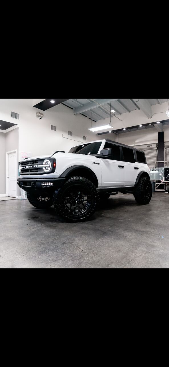 2024 FORD Bronco