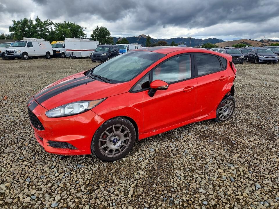 2016 FORD Fiesta