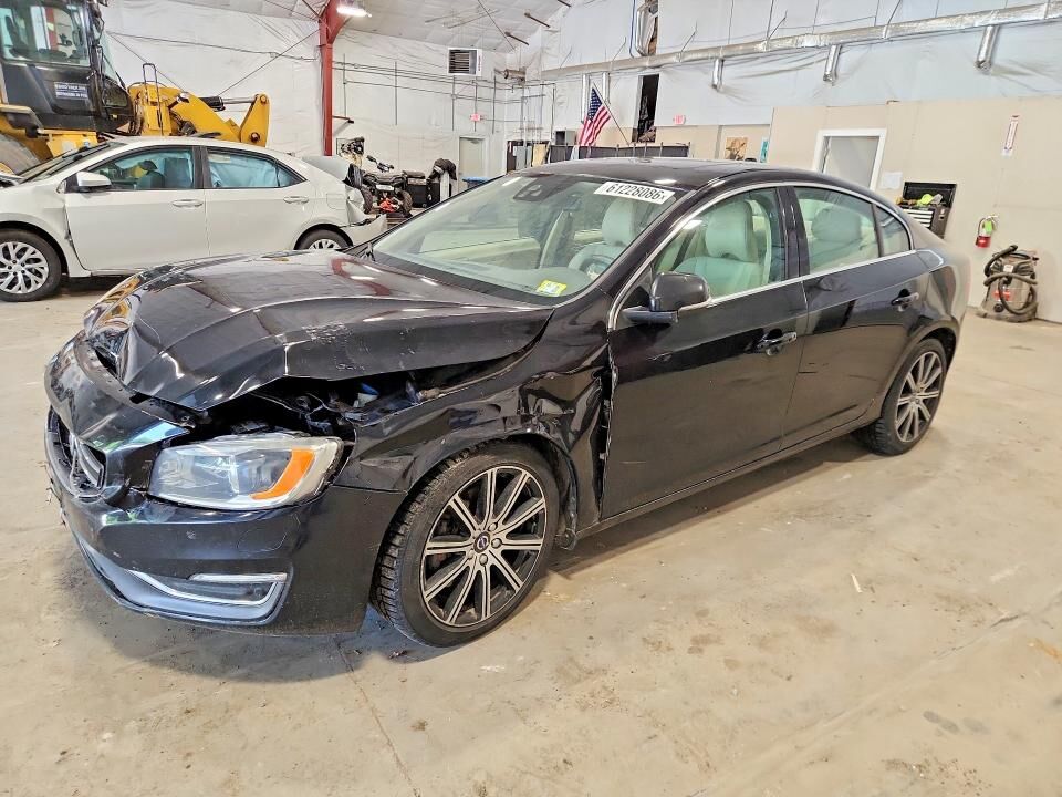 2016 VOLVO S60