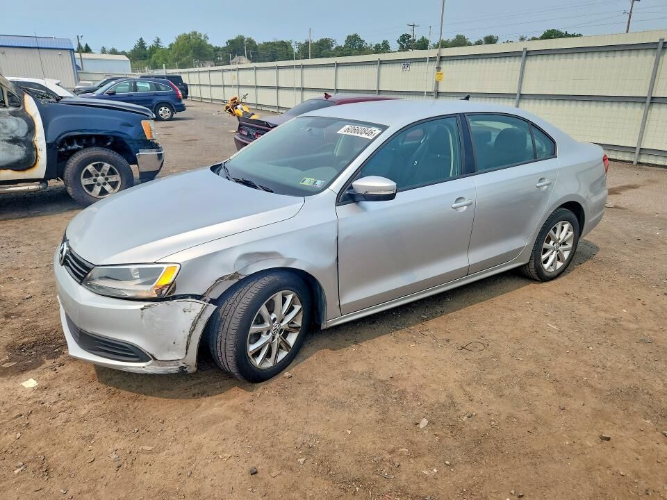 2011 VOLKSWAGEN Jetta