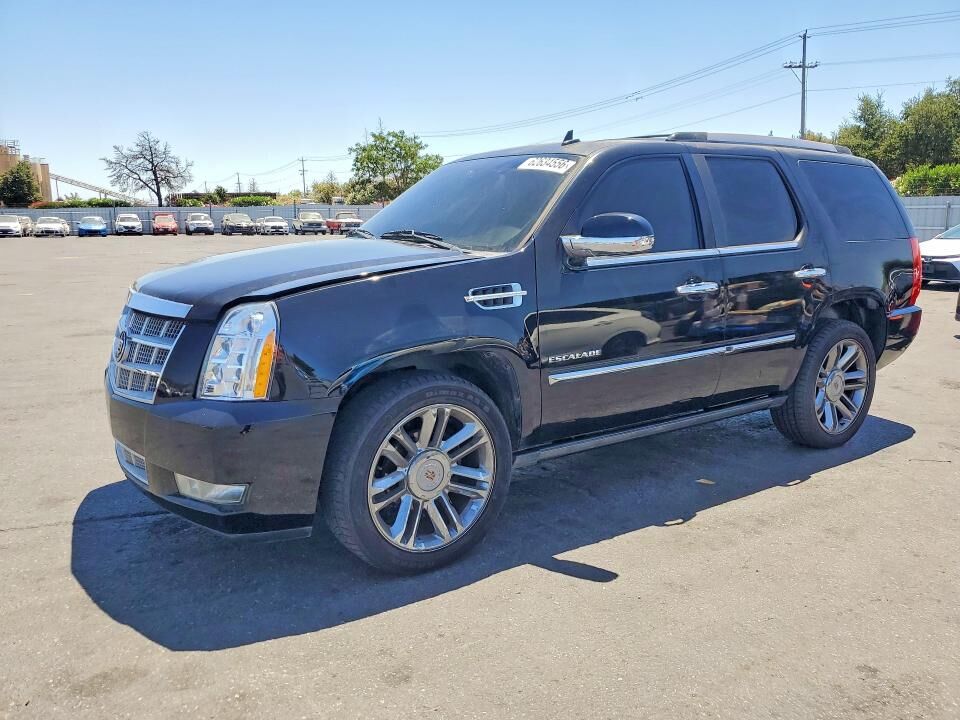 2011 CADILLAC Escalade