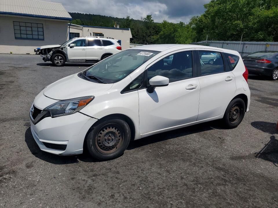 2017 NISSAN Versa