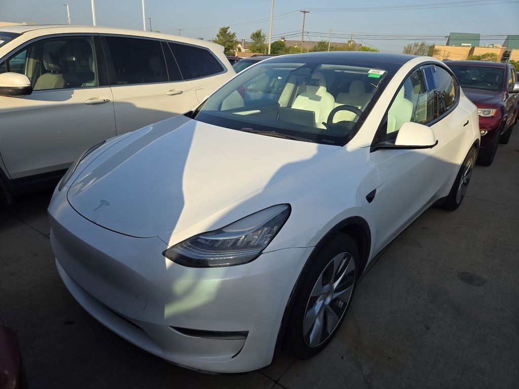 2023 TESLA Model Y