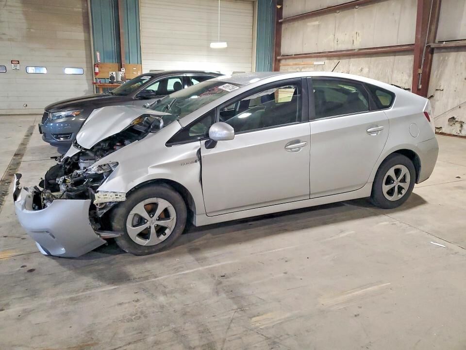 2015 TOYOTA PRIUS
