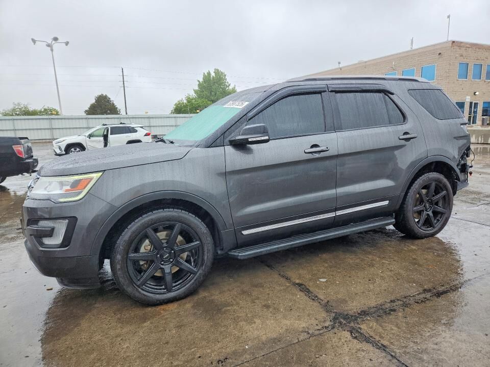 2017 FORD Explorer