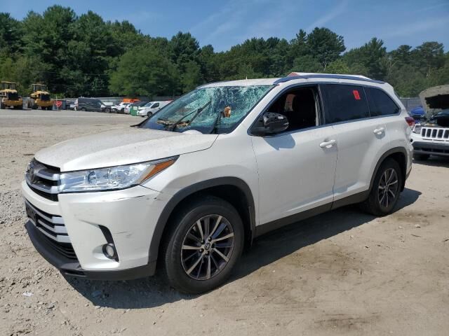 2019 TOYOTA Highlander
