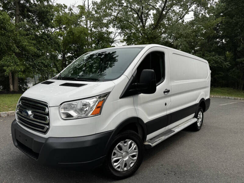 2018 FORD Transit