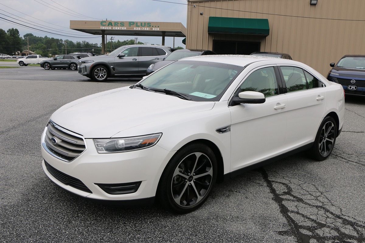 2014 FORD Taurus