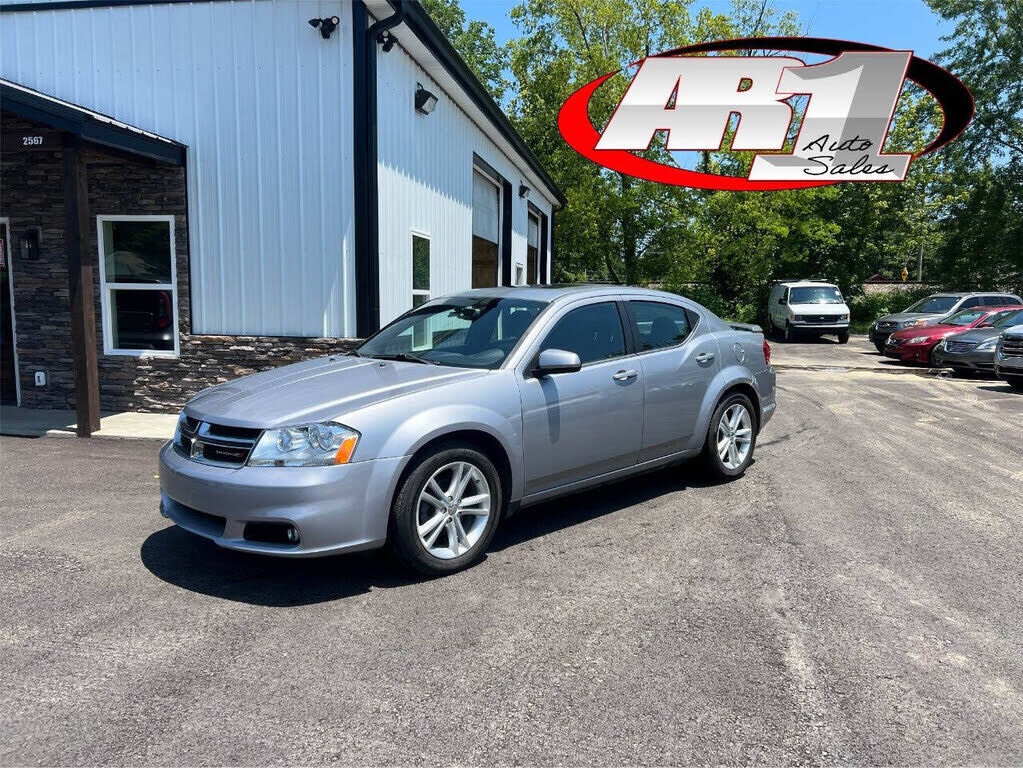 2013 DODGE Avenger