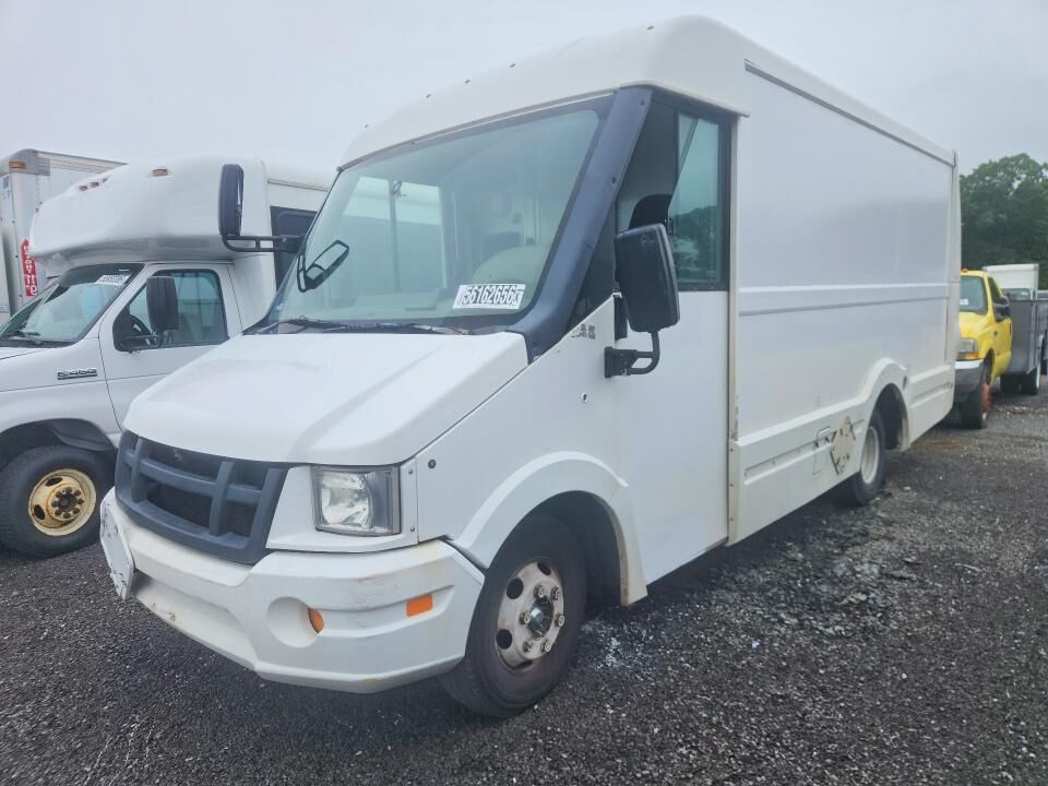 2013 ISUZU NPR/NPR-HD