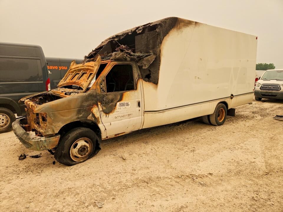 2015 FORD E-350