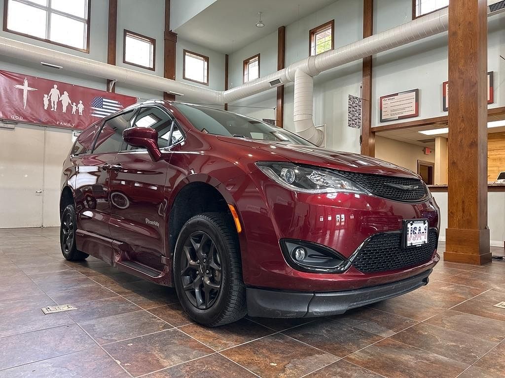 2019 CHRYSLER Pacifica