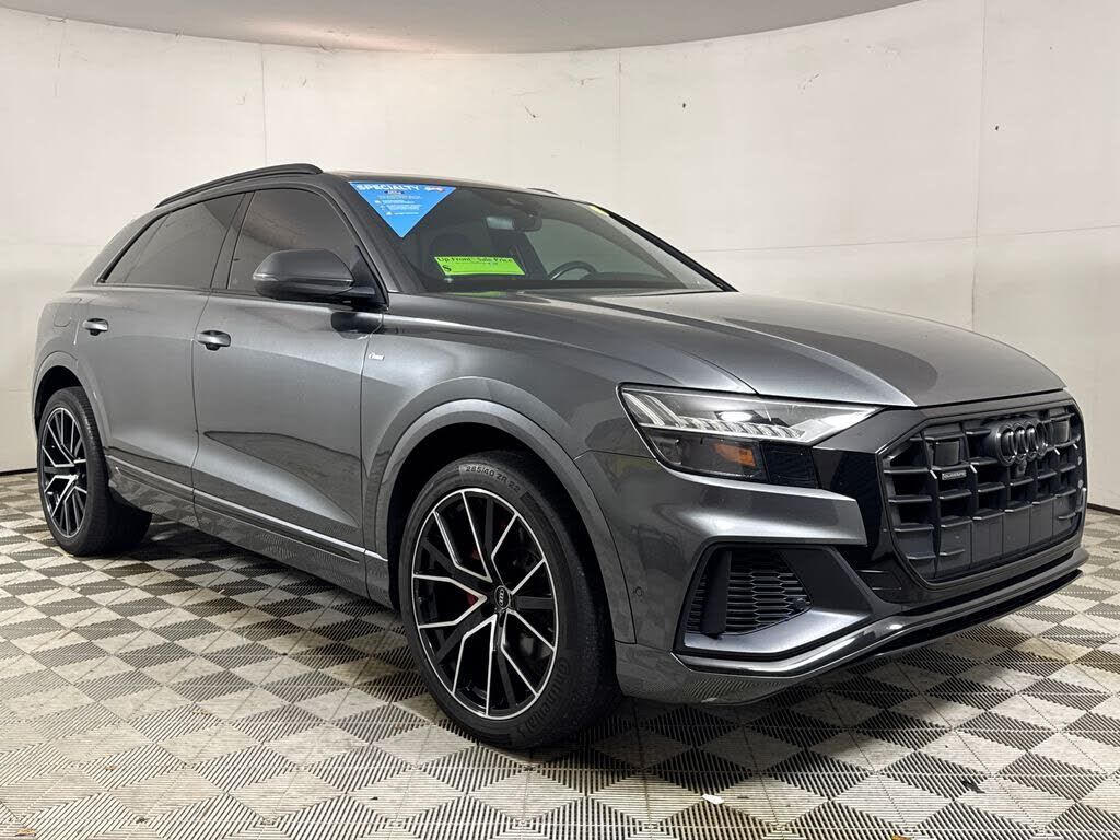 2021 AUDI Q8