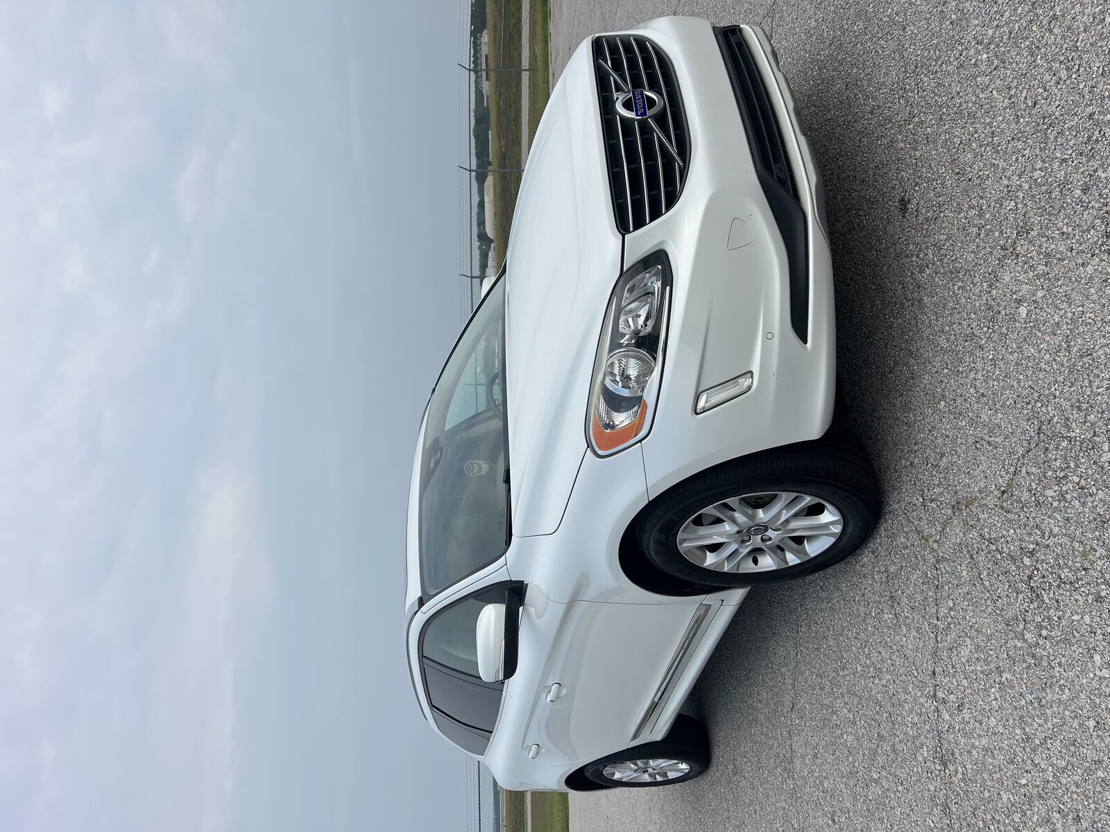 2016 VOLVO XC60