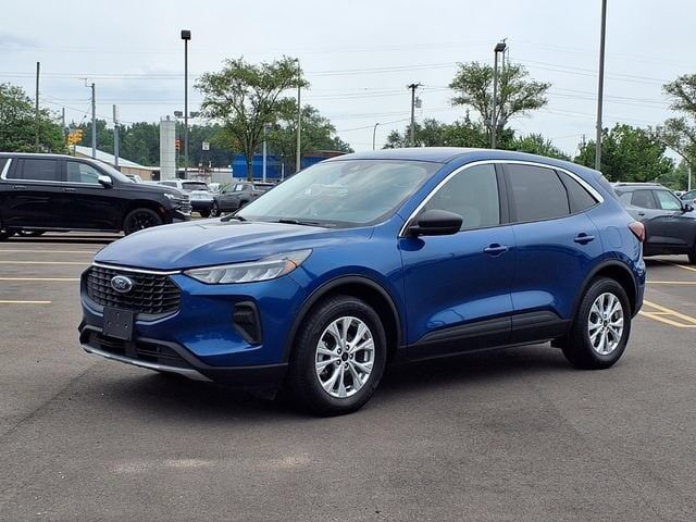 2023 FORD Escape