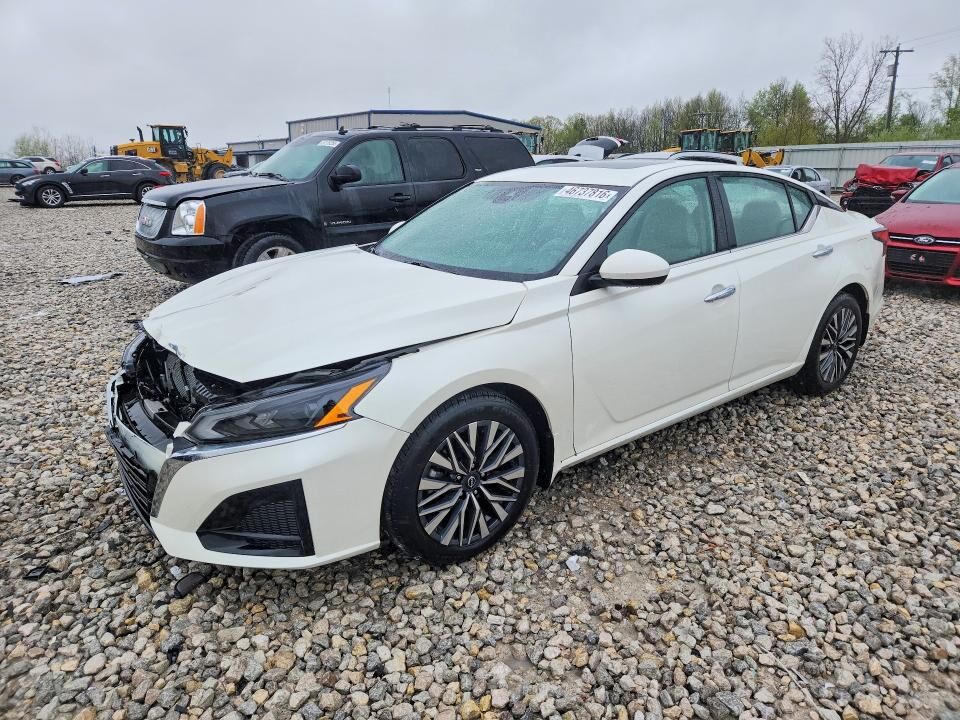 2023 NISSAN Altima