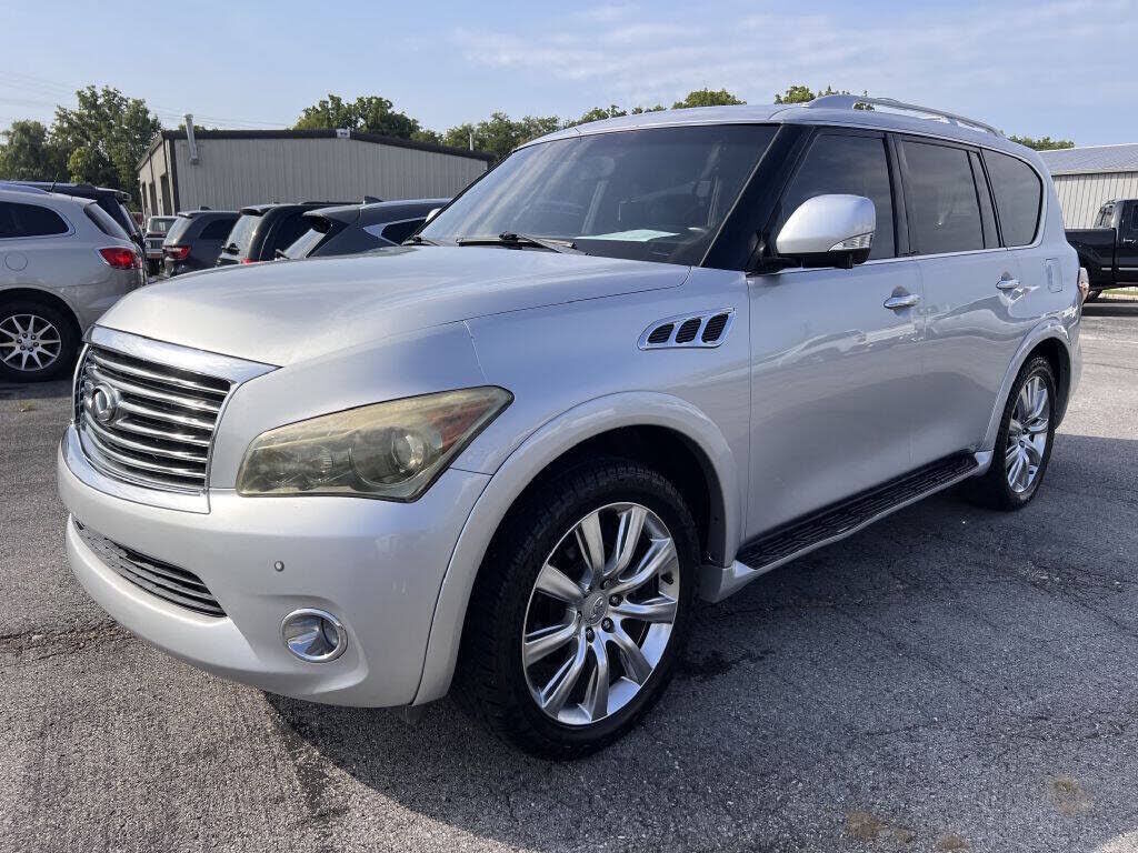 Infiniti QX56