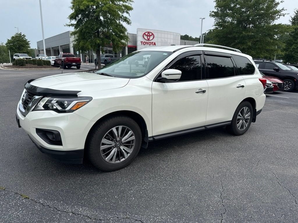 2019 NISSAN Pathfinder