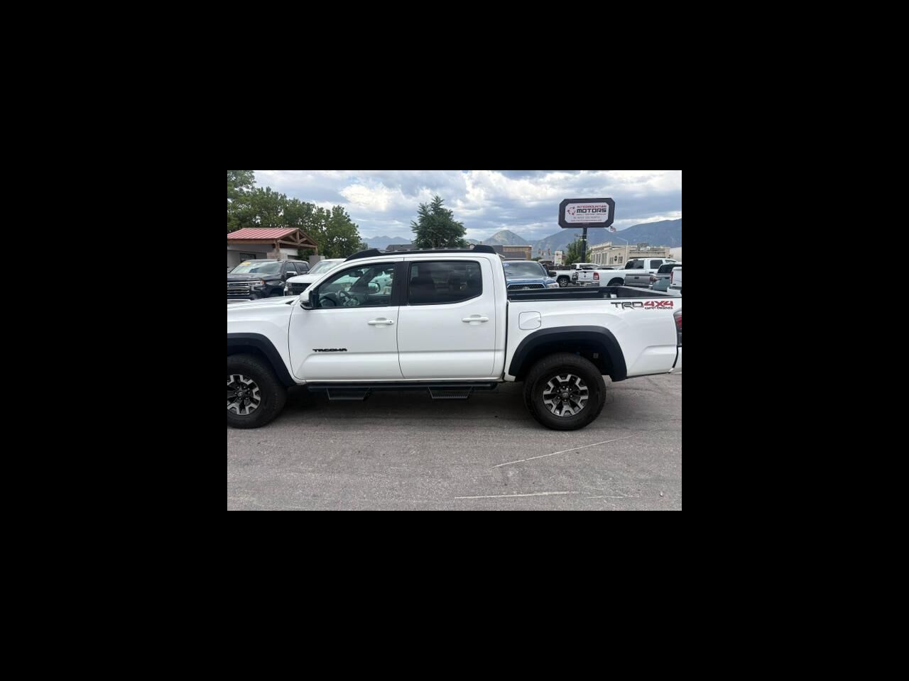 2021 TOYOTA Tacoma