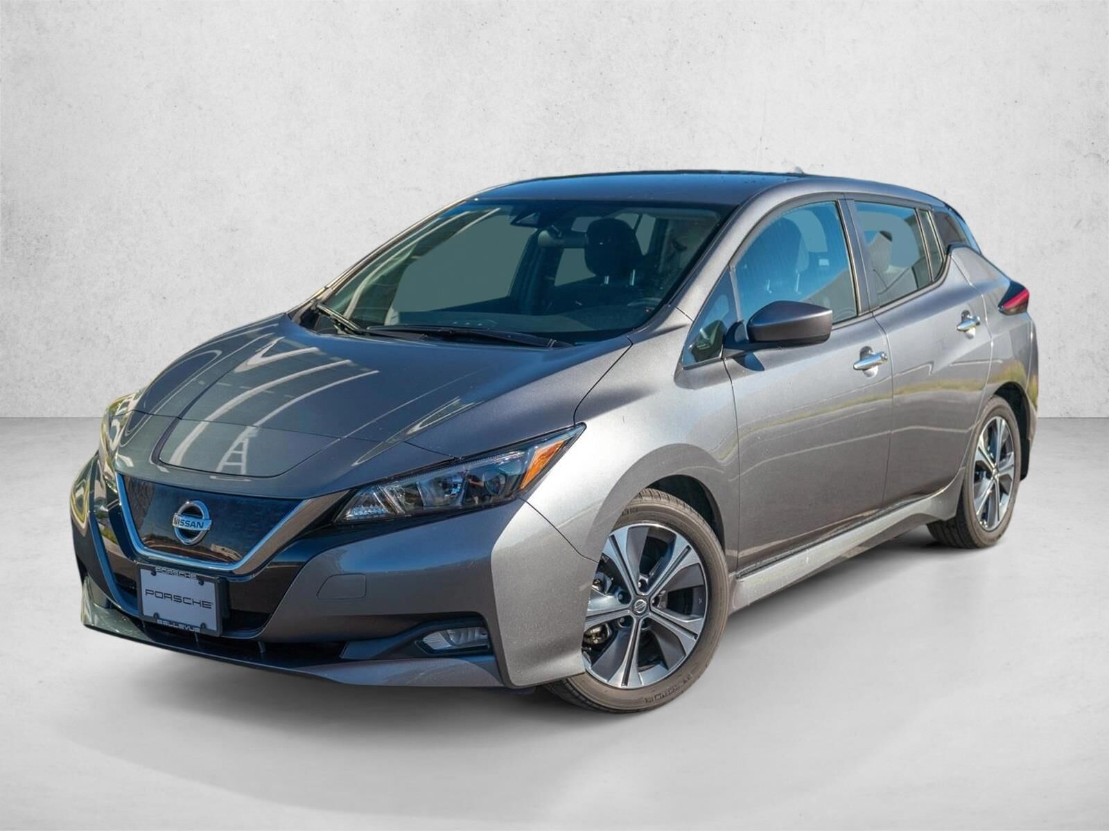 2022 NISSAN Leaf
