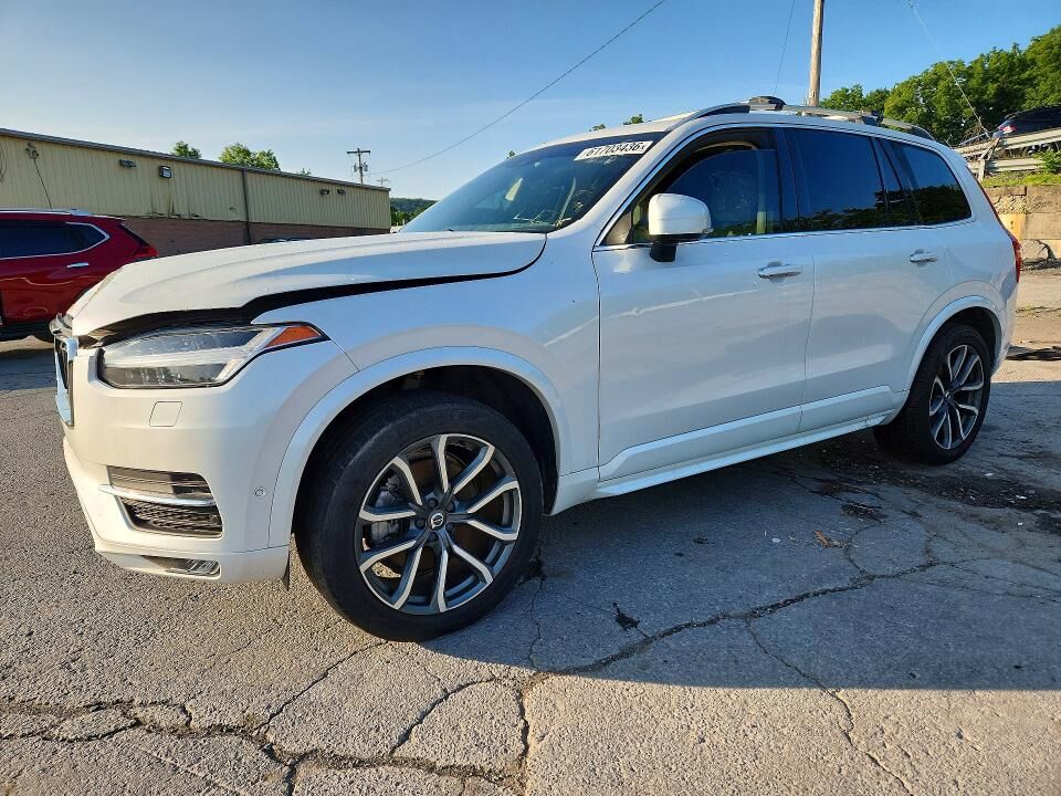 2018 VOLVO XC90