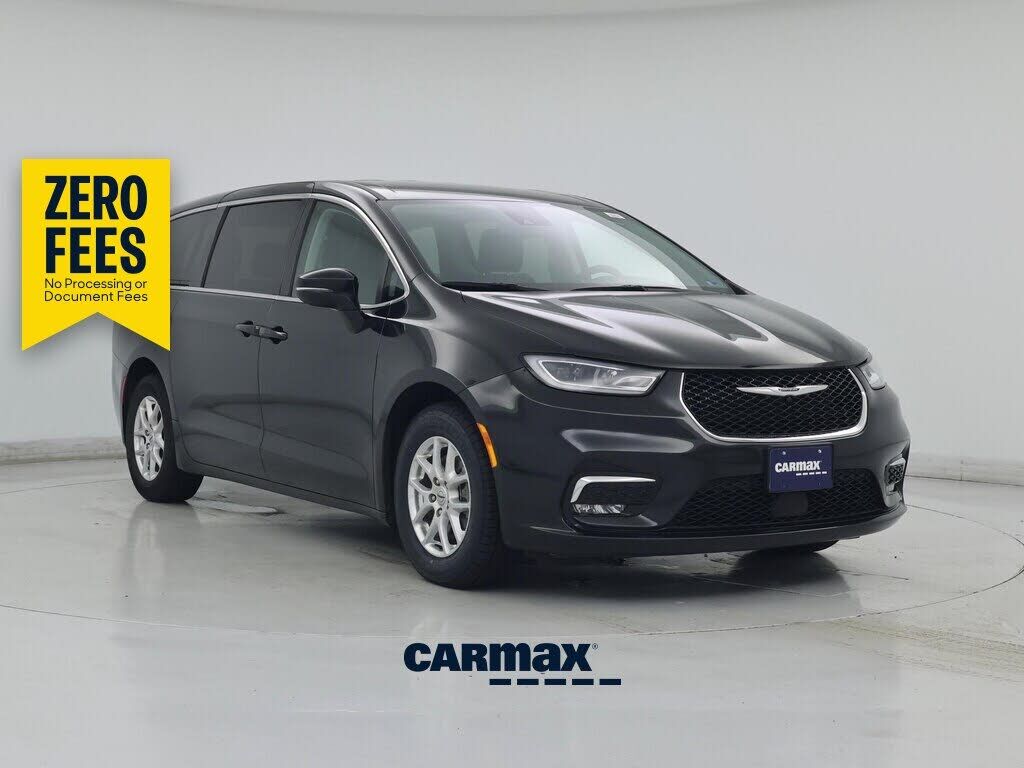 2023 CHRYSLER Pacifica
