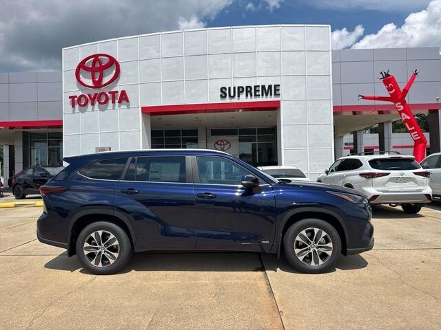 2026 TOYOTA Highlander