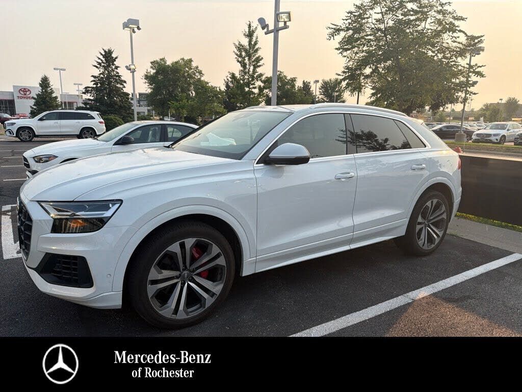 2019 AUDI Q8