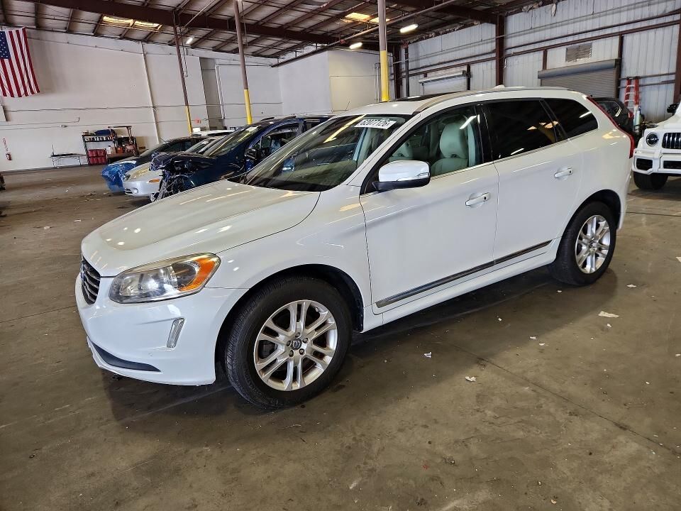 2015 VOLVO XC60