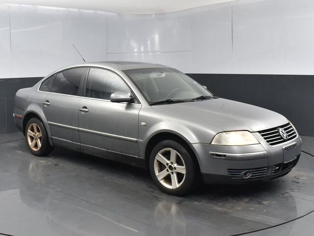 2004 VOLKSWAGEN Passat