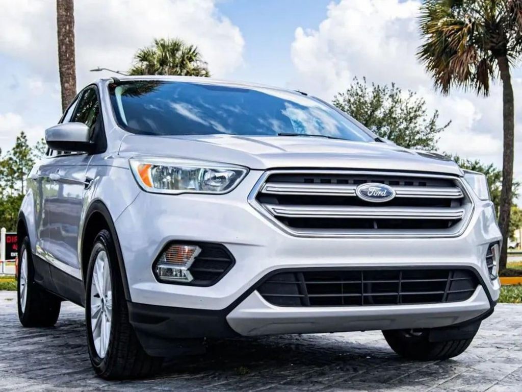 2017 FORD Escape