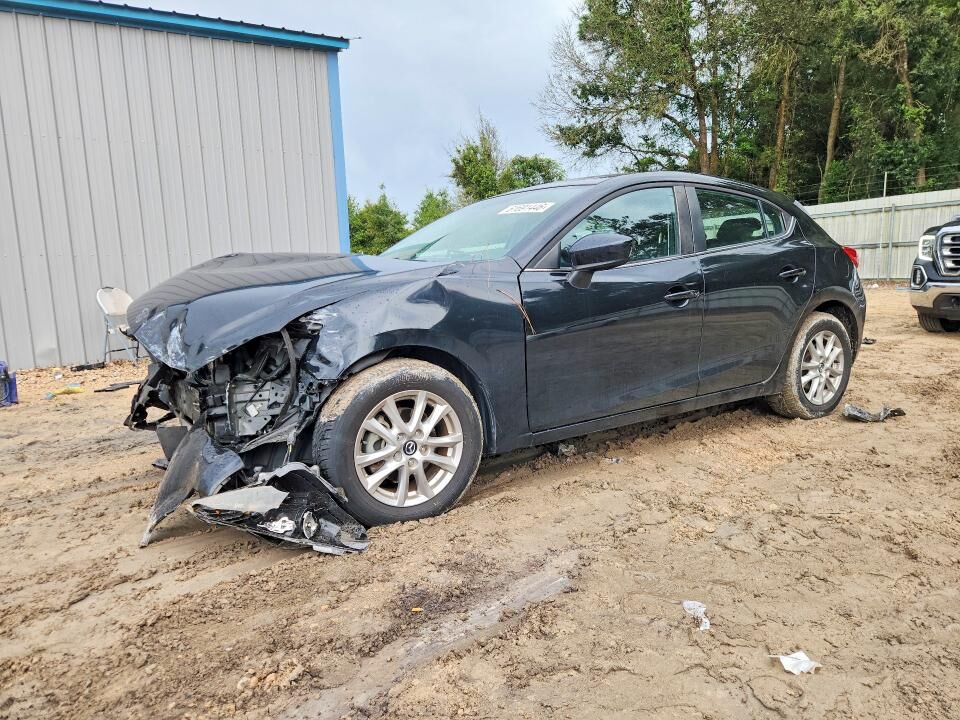 2015 MAZDA Mazda3
