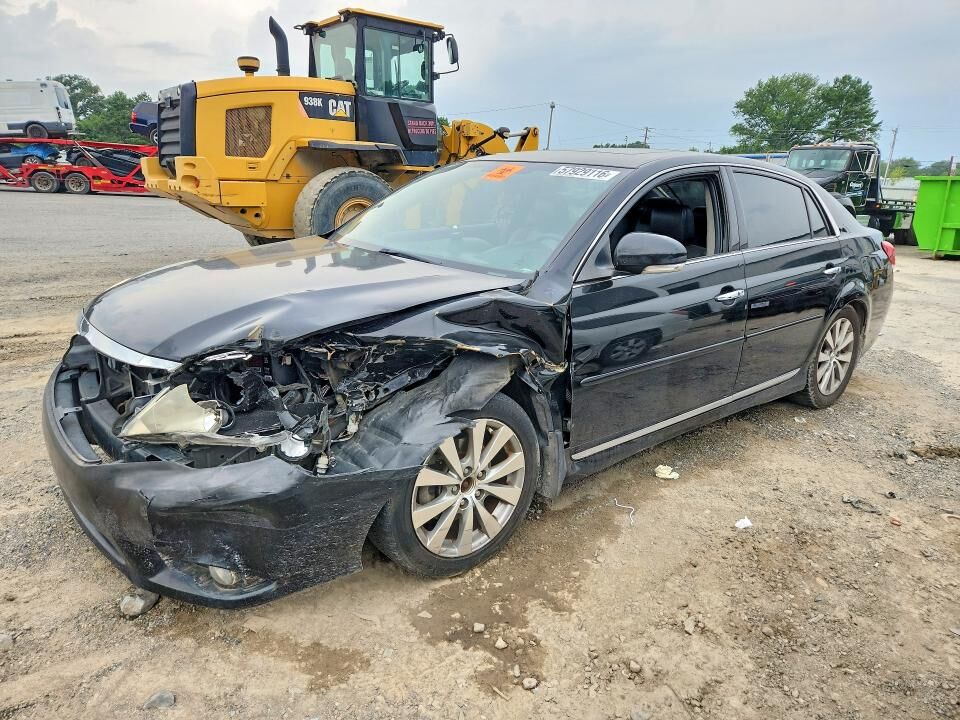 2012 TOYOTA Avalon
