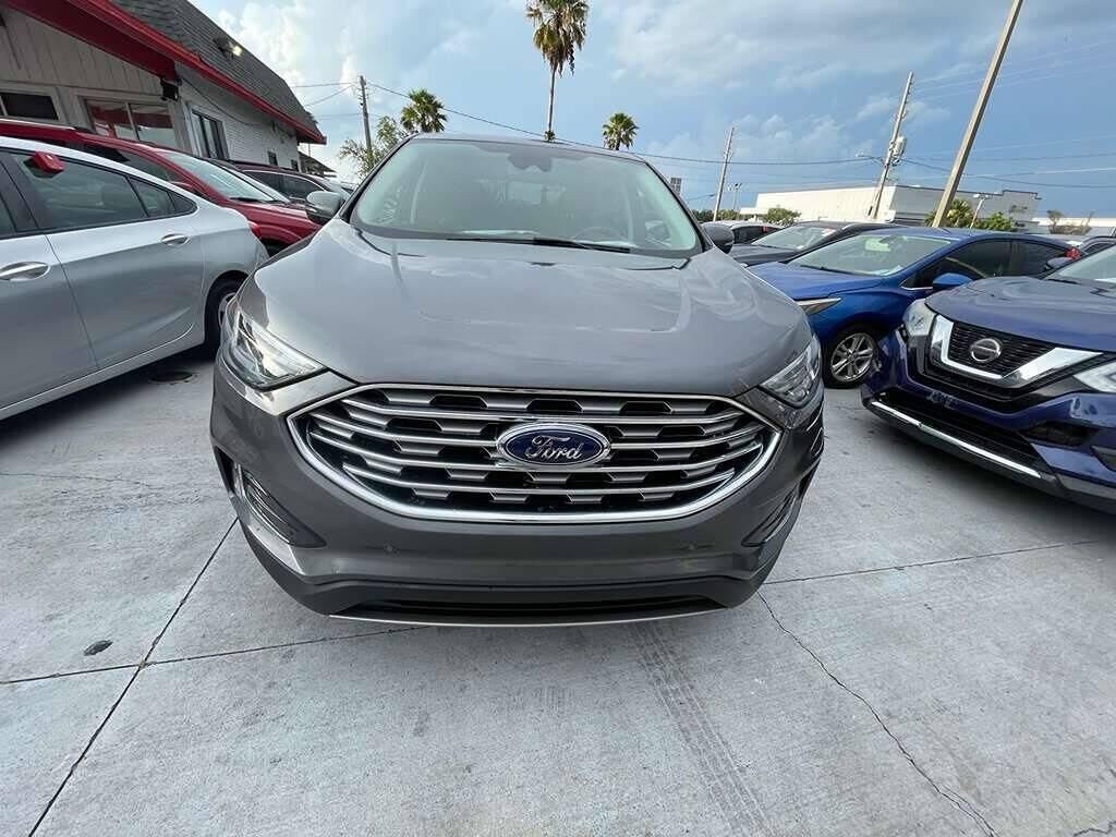 2022 FORD Edge