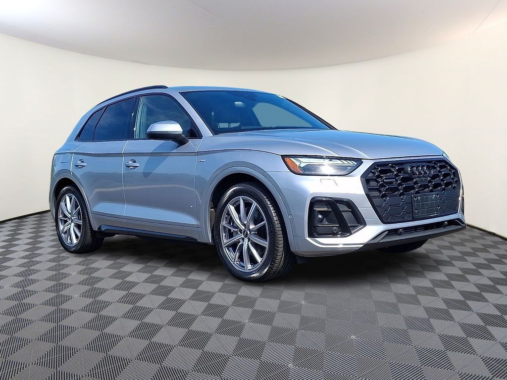 2023 AUDI Q5 e
