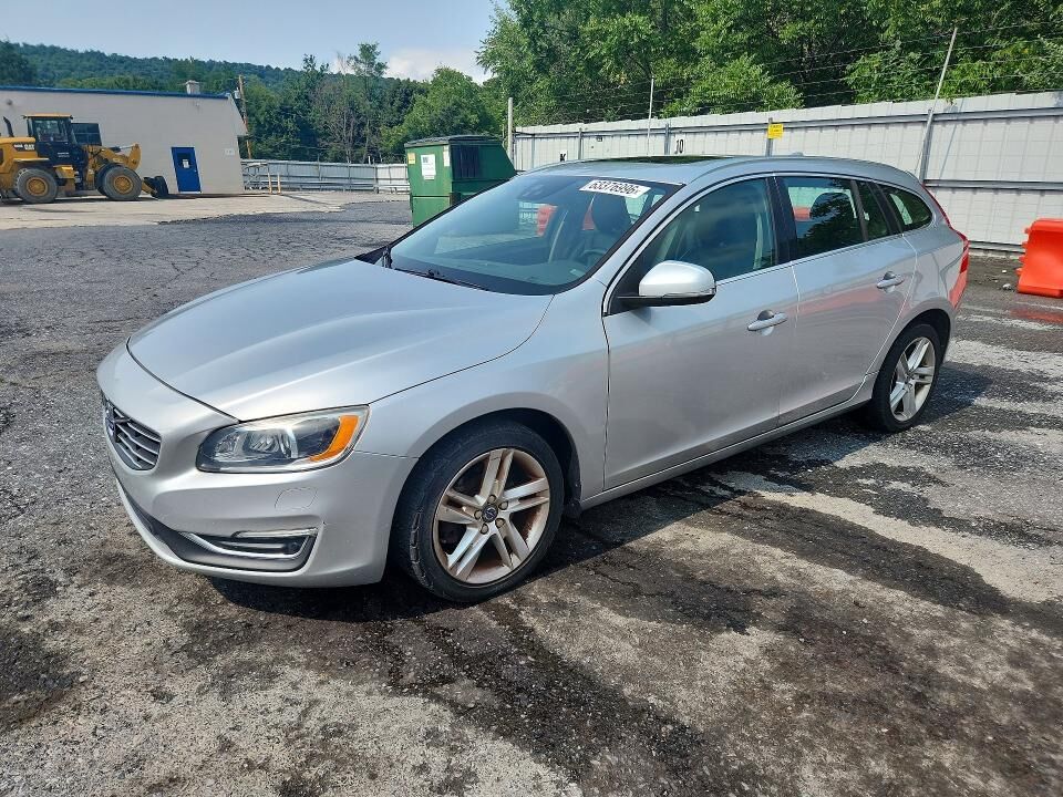 2015 VOLVO V60
